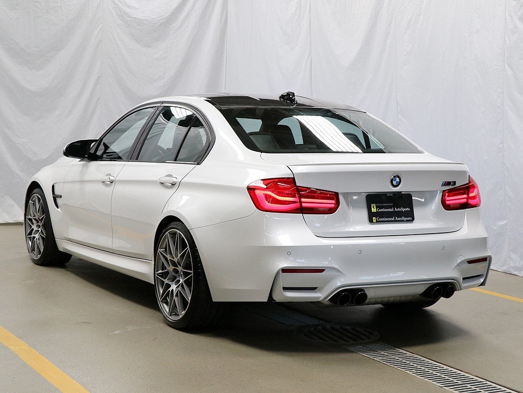 Pre-Owned 2018 BMW M3 Base 4D Sedan in Hinsdale #915411 | Continental AutoSports